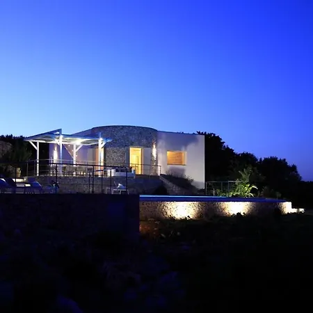 Bianca Con Piscina E Vista Mare Villa